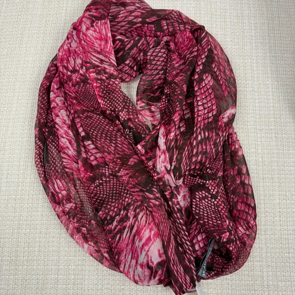Accessory St New York Pink Snake Print Infinity Loop Scarf Lightweight Sheer - Picture 2 of 5